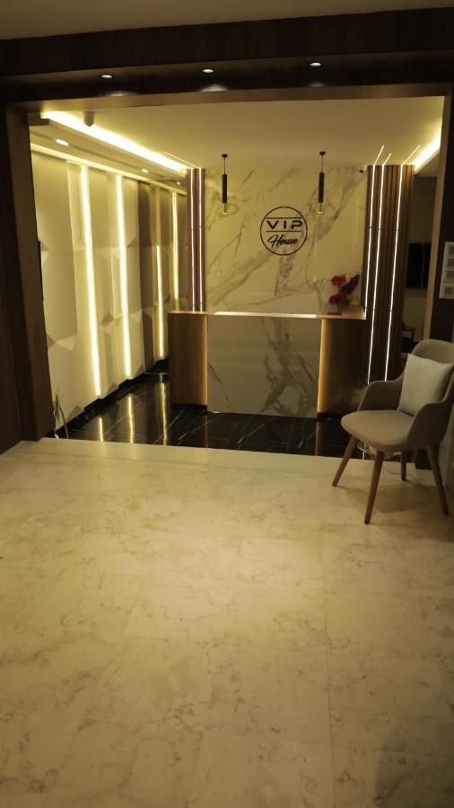 Apartment Vip House